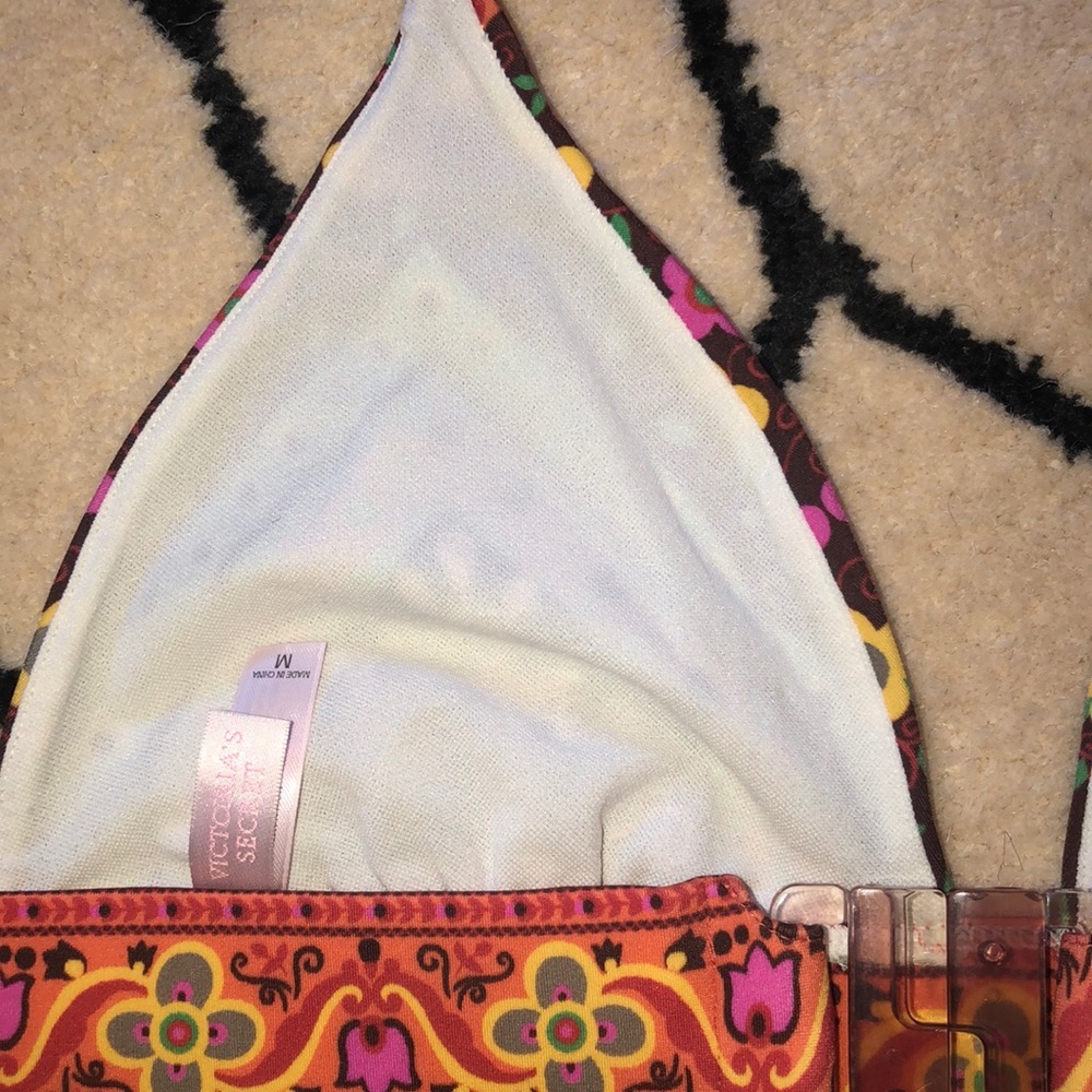 Printed Victoria Secret bikini top Medium - Picture 4 of 12